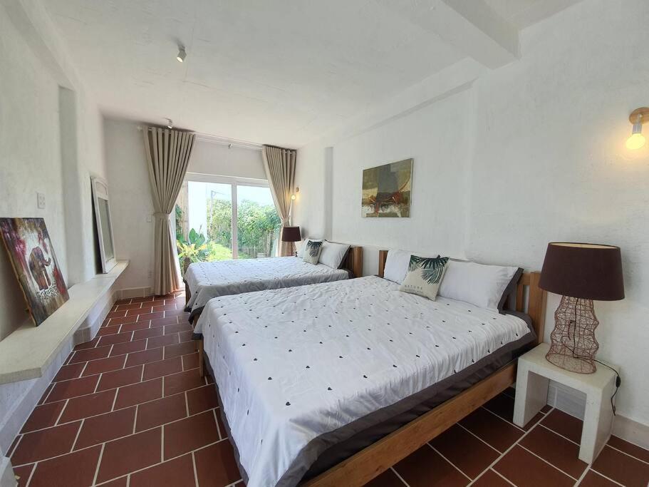 Hồ Lân Retreat, Villa mặt biển dành cho 8 người. Pho Tri Exterior foto
