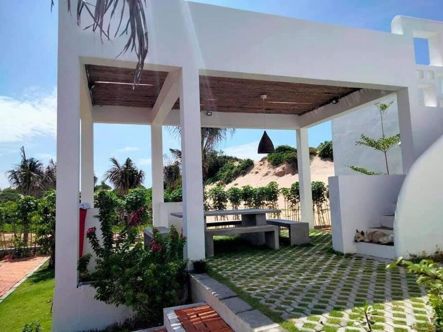 Hồ Lân Retreat, Villa mặt biển dành cho 8 người. Pho Tri Exterior foto